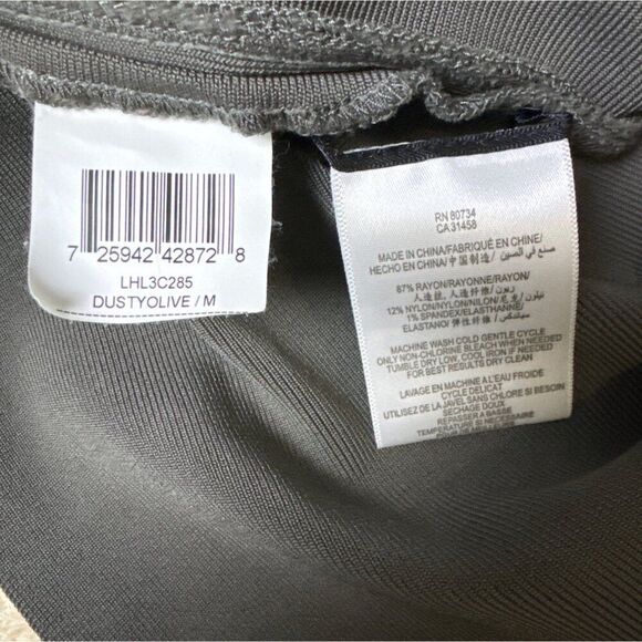 BCBG MaxAZRIA  Bandage Skirt  Size Medium - Picture 6 of 7